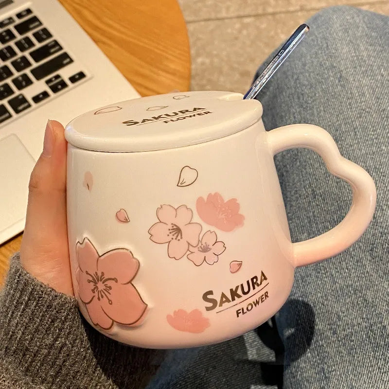 SakuraMug™ – 桜デザインセラミックマグ（ふた・スプーン付き）